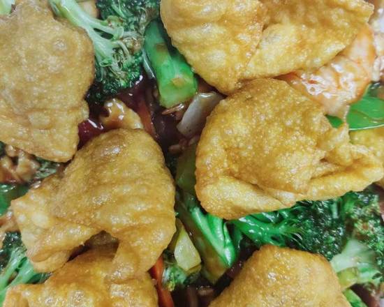 4. Subgum Wonton 什錦雲吞